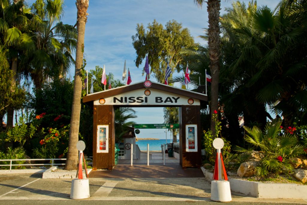 Nissi Beach entrance